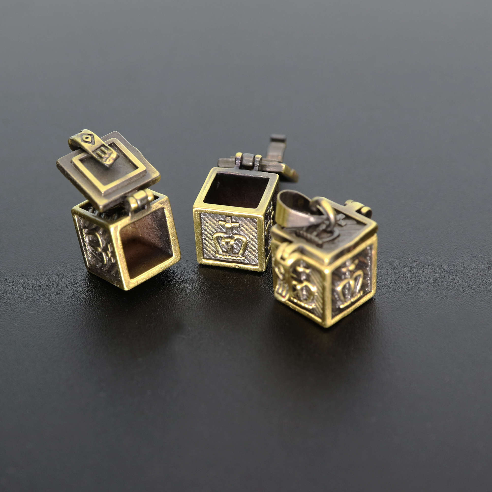 5Pcs 11MM Vintage Style Antiqued Bronze Brass Wish Vial Pendant Prayer Box Charm DIY Jewelry Supplies 1161040 - Click Image to Close